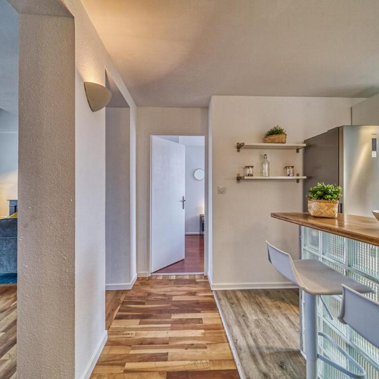Elegance - Three-Bedroom Apartment - 9