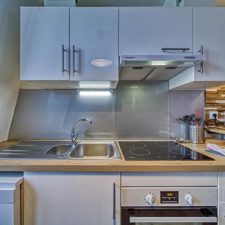 Elegance - Three-Bedroom Apartment - 13
