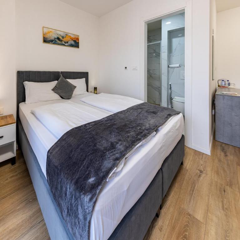 Hotel MM Residence - Standard Double Room - 4