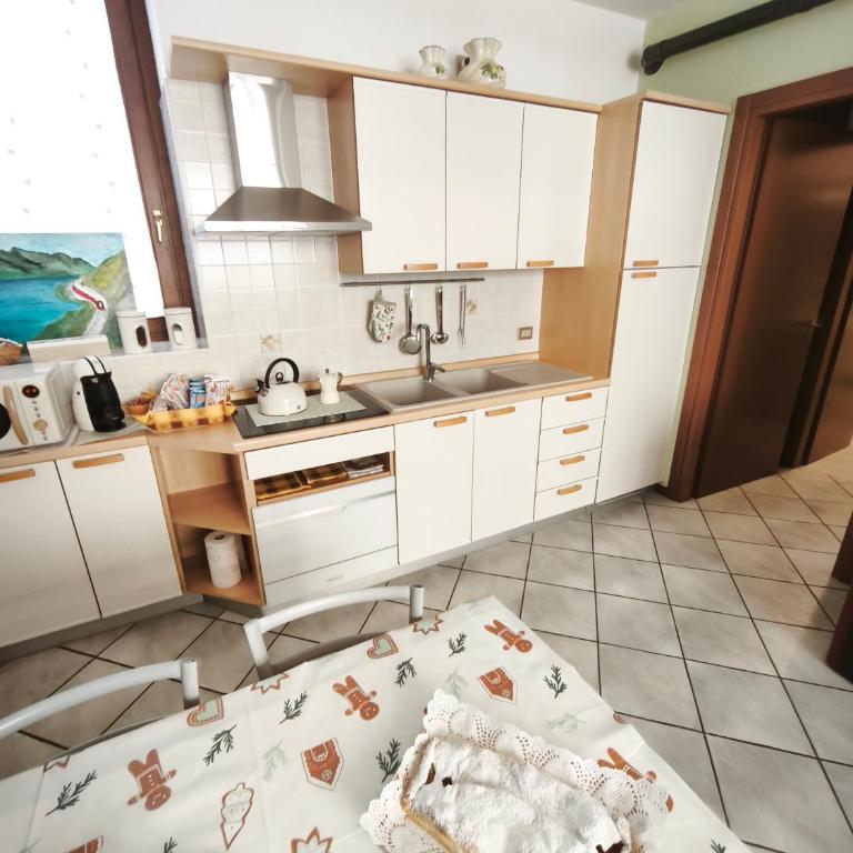Bernina Express Apartment Il cuore di Lara e Stefy right in front of the train station, with garden and free parking - Apartment mit 1 Schlafzimmer - 15