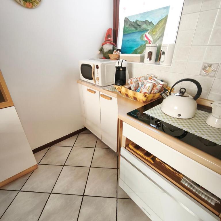 Bernina Express Apartment Il cuore di Lara e Stefy right in front of the train station, with garden and free parking - Apartment mit 1 Schlafzimmer - 16
