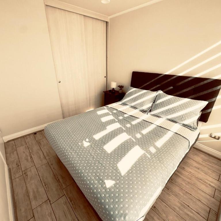 Best Location - Balcony - AC - Flexible Check-In - One-Bedroom Apartment - 30