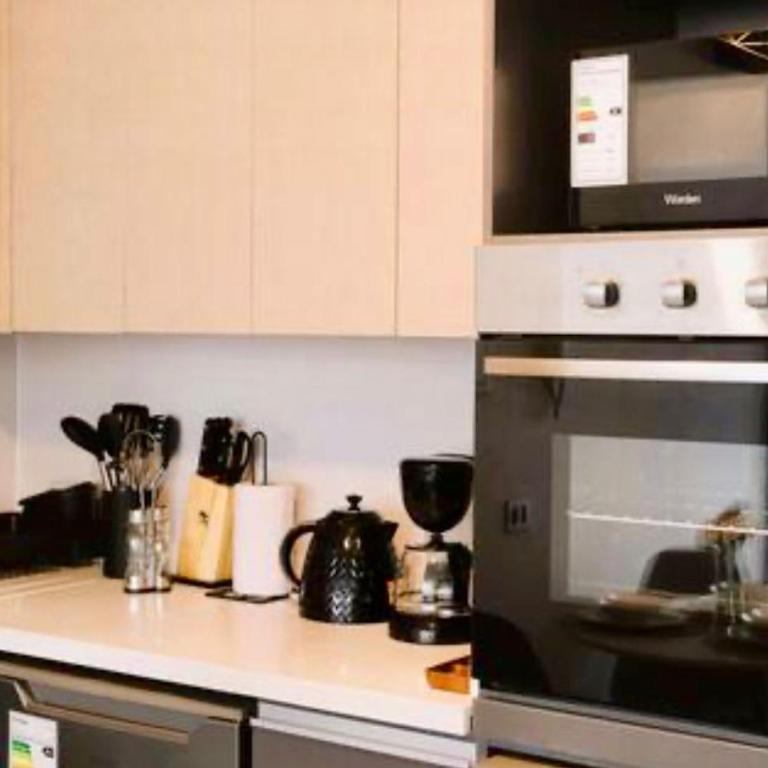 Modern 1BR Apartment, Santa Lucía Metro, Balcony - One-Bedroom Apartment - 13