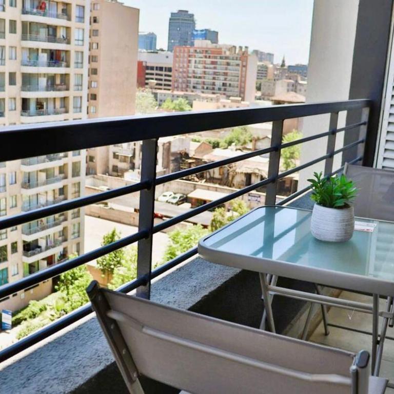Modern 1BR Apartment, Santa Lucía Metro, Balcony - One-Bedroom Apartment - 21