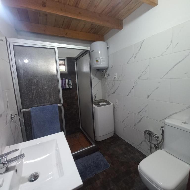 Grazie Carpe - Three-Bedroom House - 18