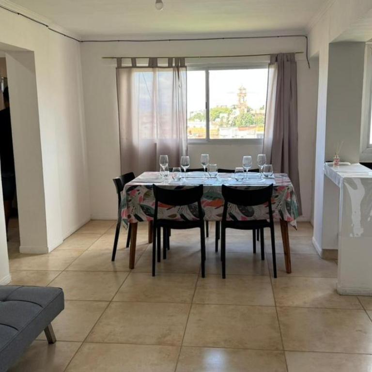 Departamento Céntrico Equipado - Apartamento de 2 dormitorios - 1