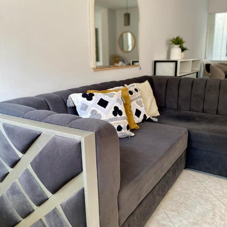 Apartamento comodo, 3 Hab, cerca Poblado - Three-Bedroom Apartment - 4