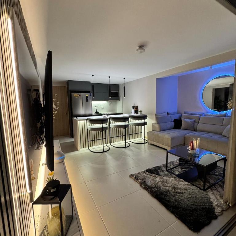 Luxury apartment Itagui Medellin - Three-Bedroom Apartment - 3