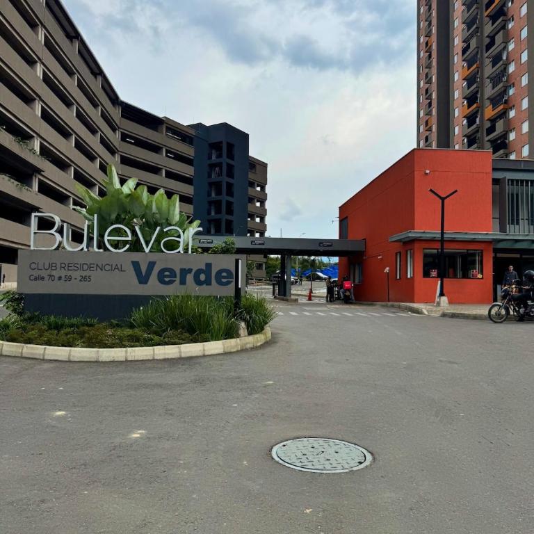 Luxury apartment Itagui Medellin - Three-Bedroom Apartment - 8