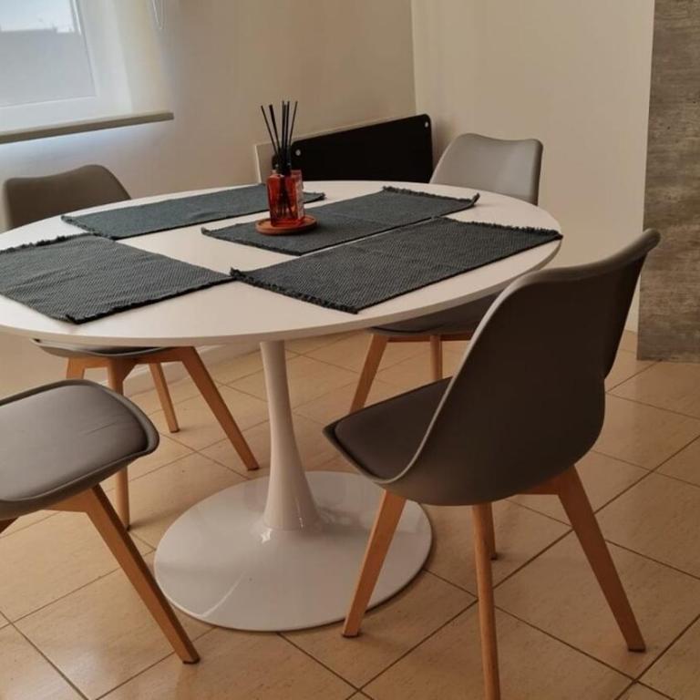 Departamento moderno y comodo, zona clinicas - One-Bedroom Apartment - 5
