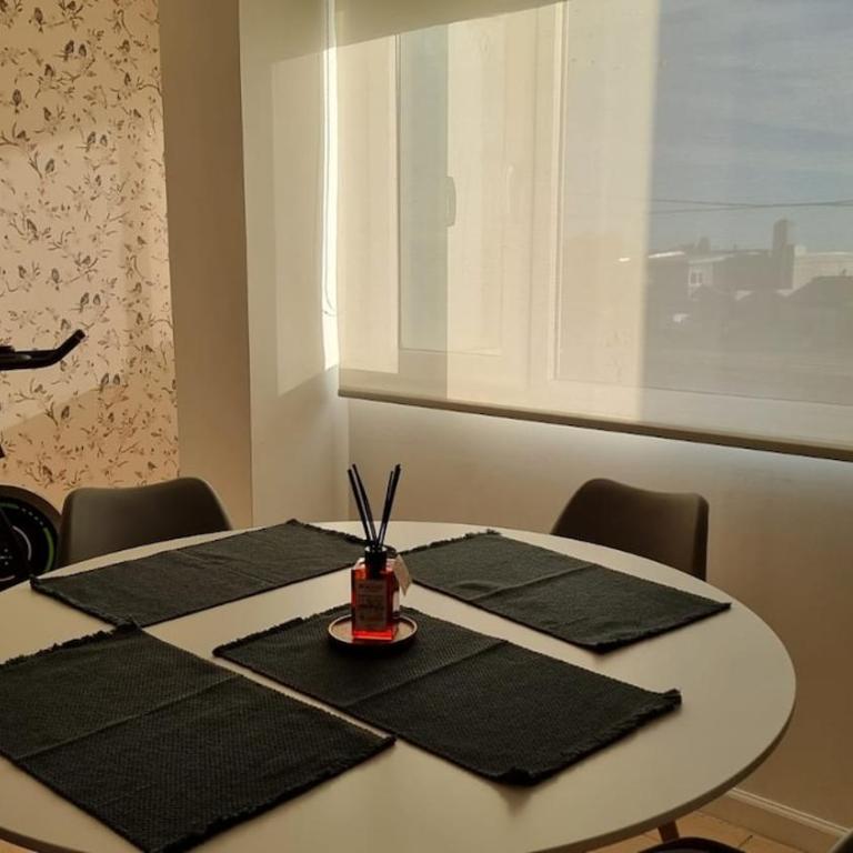 Departamento moderno y comodo, zona clinicas - One-Bedroom Apartment - 7