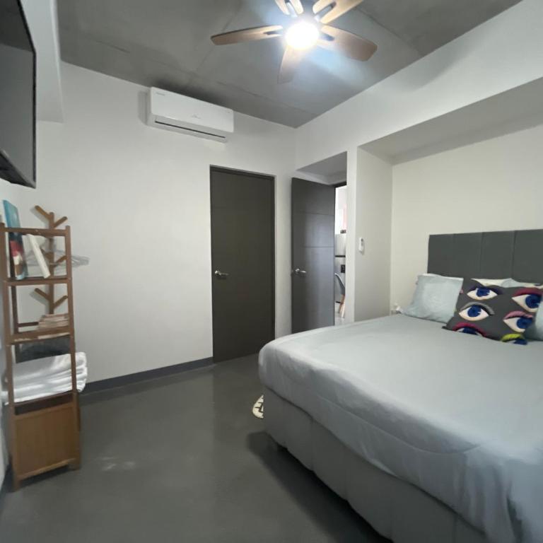 New furnished apartment near BBVA Stadium - Three-Bedroom Apartment - 8