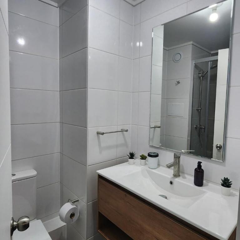 Increíble, moderno, nuevo 2D2B, incluye estacionamiento - Apartamento de 2 dormitorios - 7