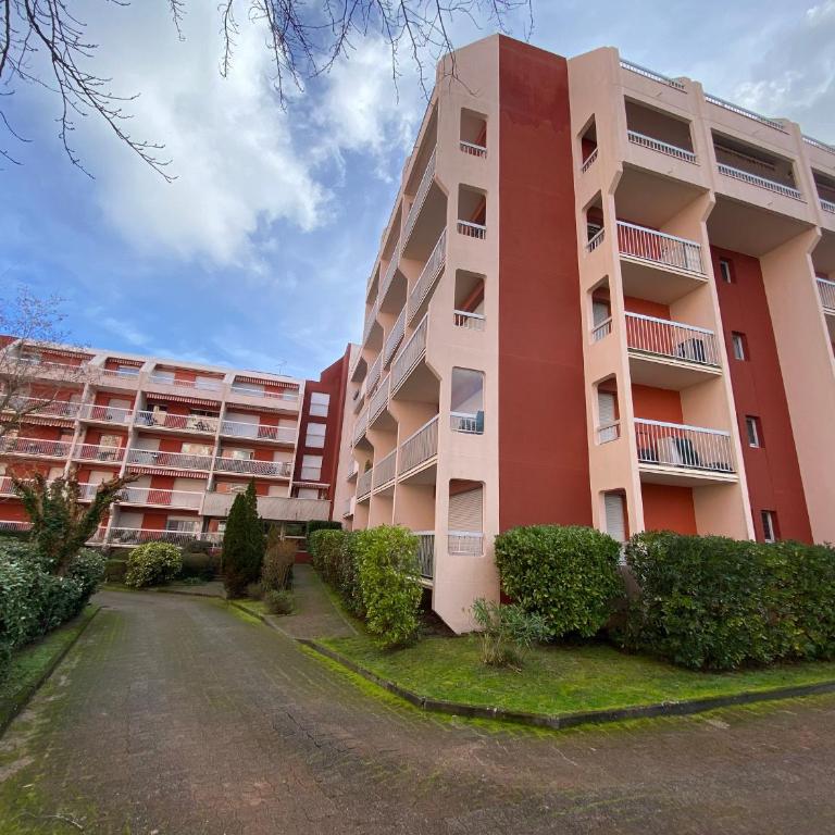 Studio Cabine Central avec Terrasse & Parking Sécurisé - FR-1-374-243 - Studio - 18