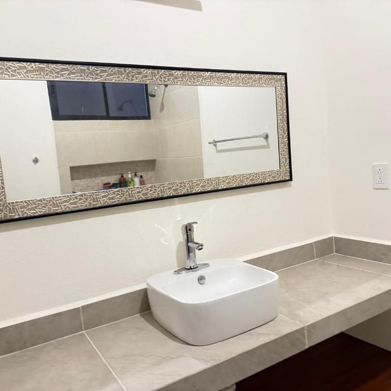 Casa completa , dos Habitaciones con baño en cada cuarto - Vacation Home - 5