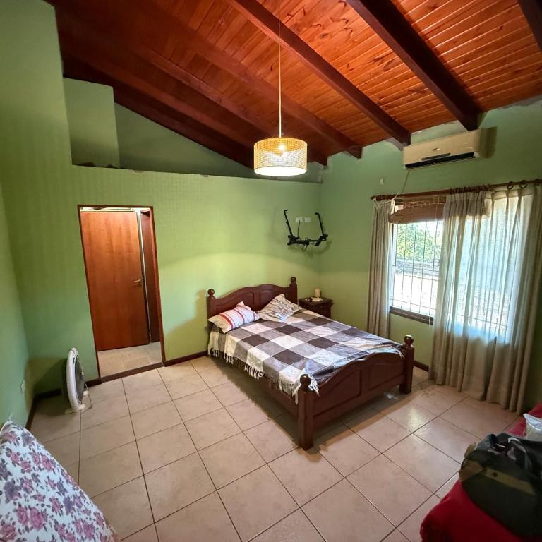 Alquiler casa frente al rio, 4 habitaciones en suite, Ituzaingó Corrientes - Casa de 4 dormitorios - 14