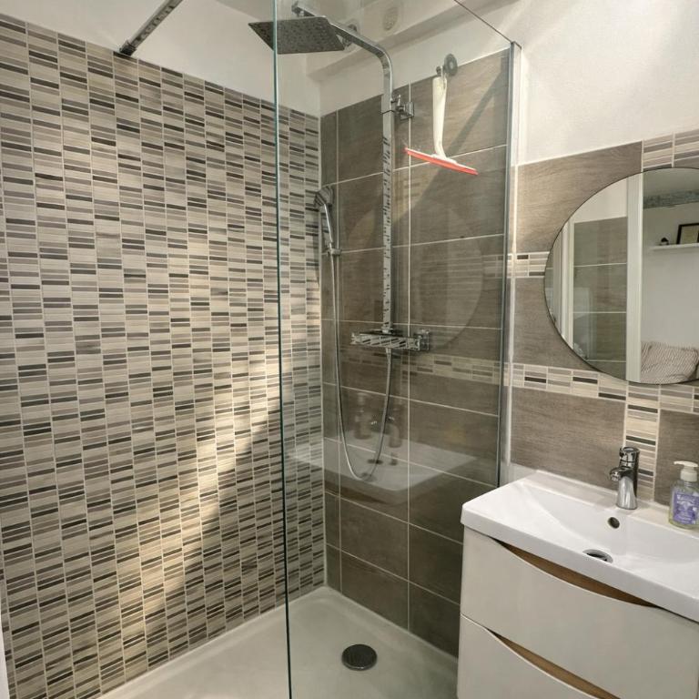 La Scène - Lumineux - Cœur Avignon - Apartment mit 1 Schlafzimmer - 7