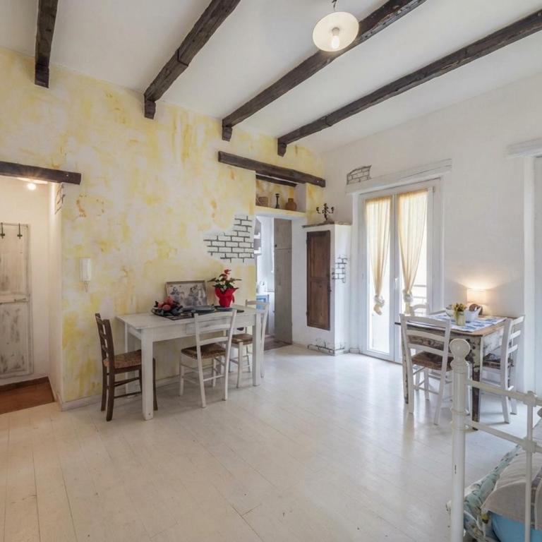B&B Antiche Porte - Appartamento con 2 Camere da Letto, Balcone e Terrazza - 5