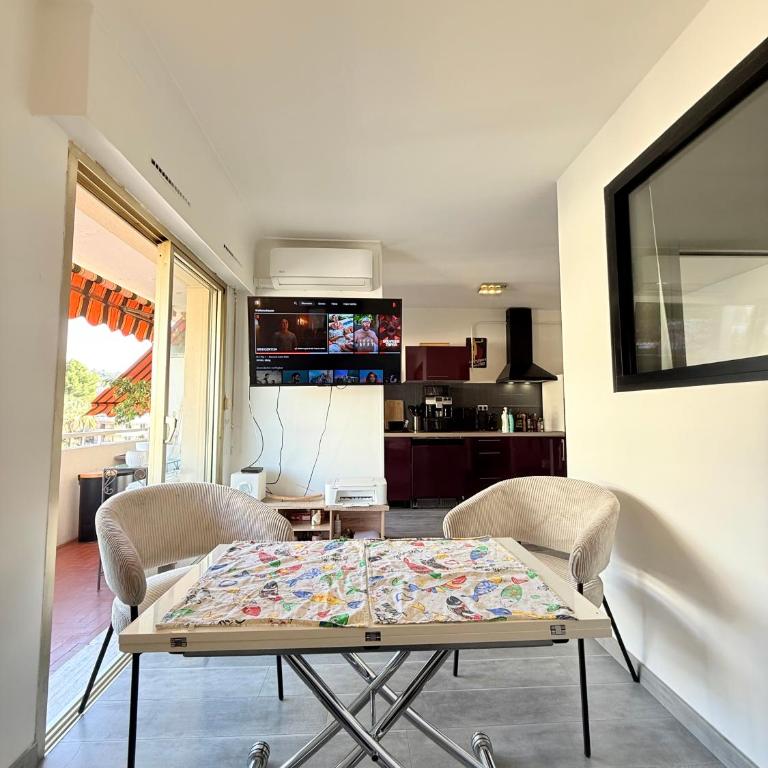 Le Gallieni - Appartement 1 Chambre avec Balcon et Vue sur la Ville - 5