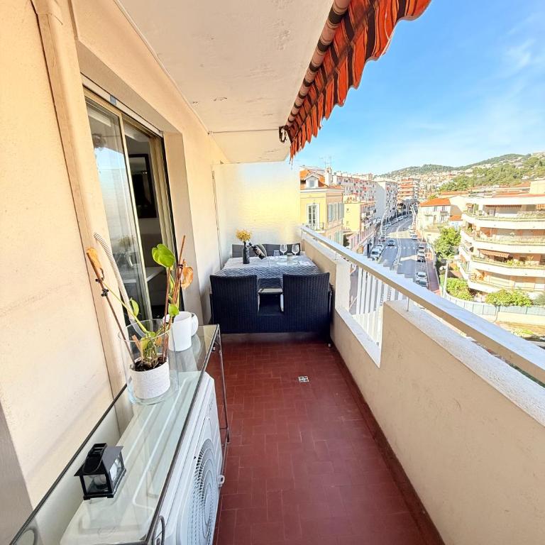 Le Gallieni - Appartement 1 Chambre avec Balcon et Vue sur la Ville - 28