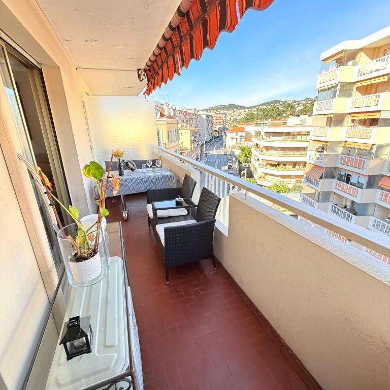 Le Gallieni - Appartement 1 Chambre avec Balcon et Vue sur la Ville - 30