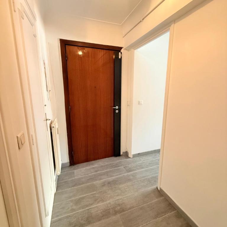 Le Gallieni - Appartement 1 Chambre avec Balcon et Vue sur la Ville - 34