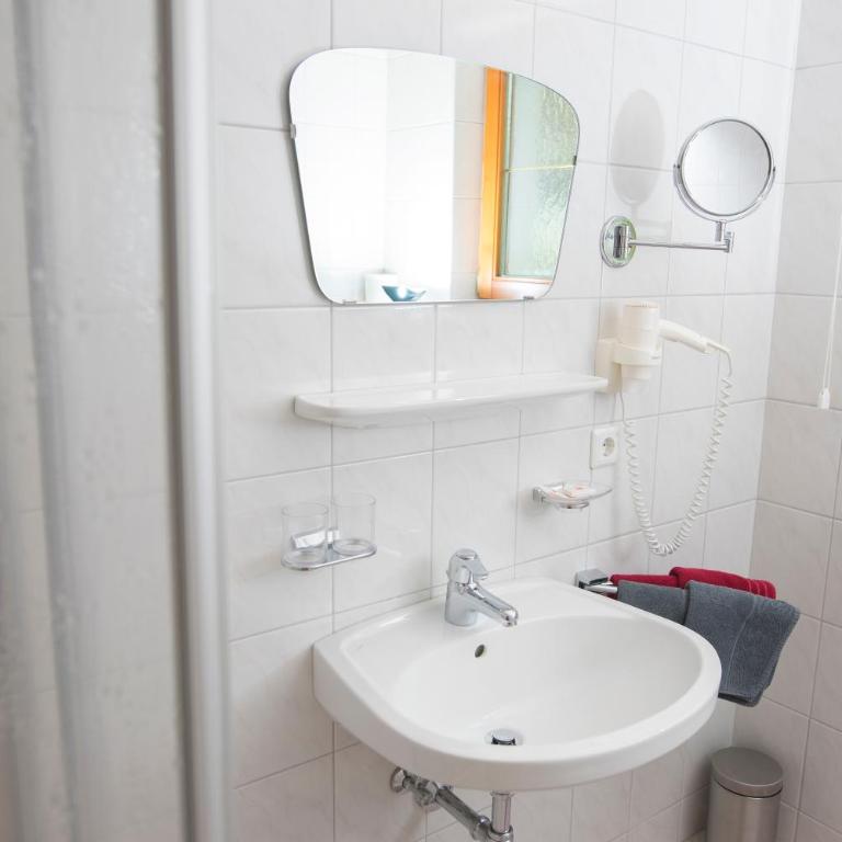Apart Montana - Apartment mit 2 Schlafzimmern und Balkon - 4
