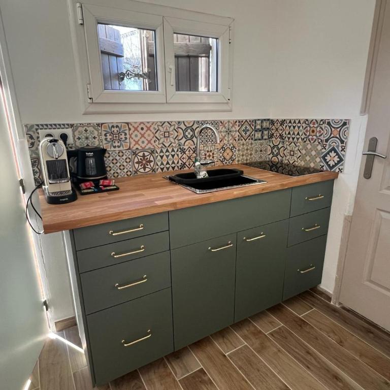 Charmant 2 pièces et Parking gratuit - Apartamento de 1 dormitorio - 4