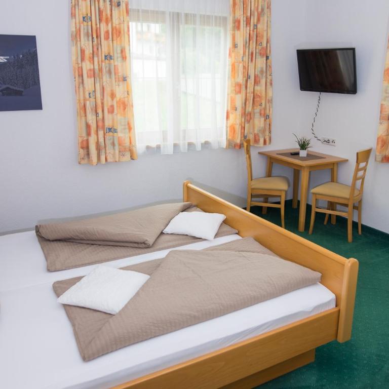 Apart Montana - Apartment mit 3 Schlafzimmern und Balkon - 10
