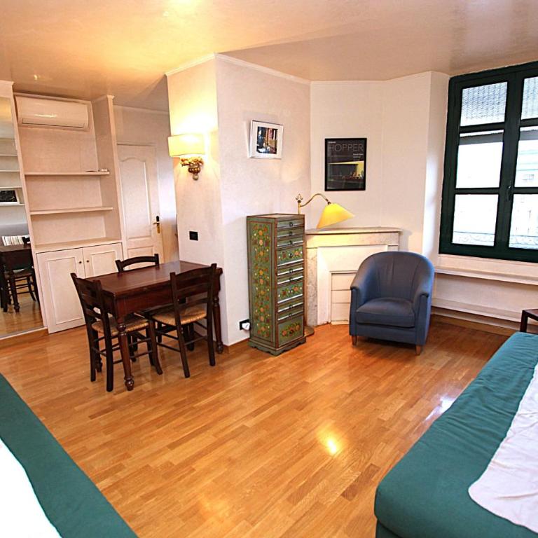 Cannes Central Hub - Walk to Palais & Beach - Apartment - 1