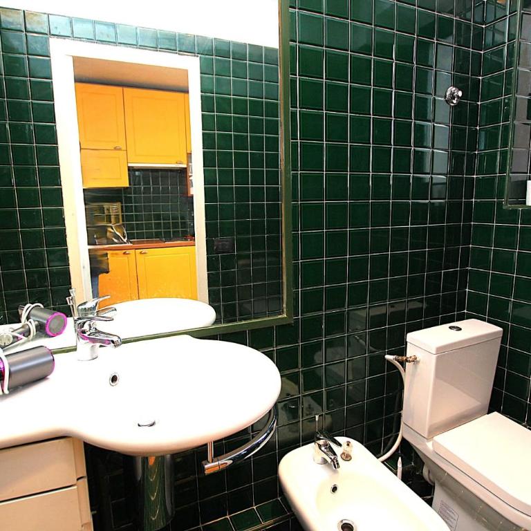 Cannes Central Hub - Walk to Palais & Beach - Apartment - 8