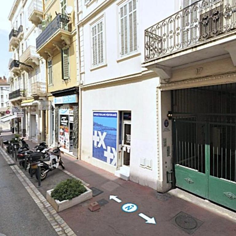 Cannes Central Hub - Walk to Palais & Beach - Apartment - 13