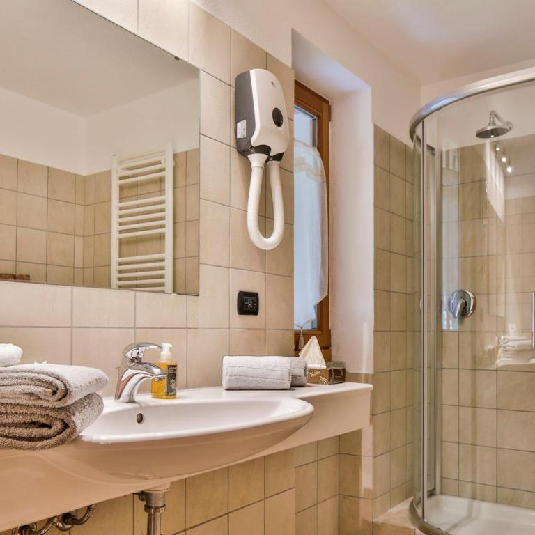 Ellex Eco Hotel - Camera Matrimoniale con Letto Supplementare - 3