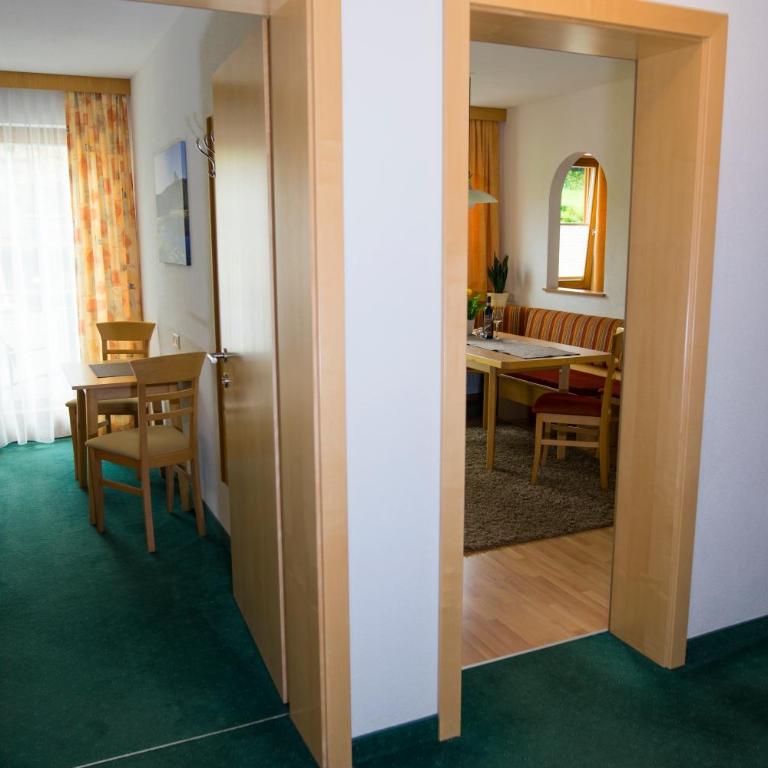 Apart Montana - Apartment mit 3 Schlafzimmern und Balkon - 7