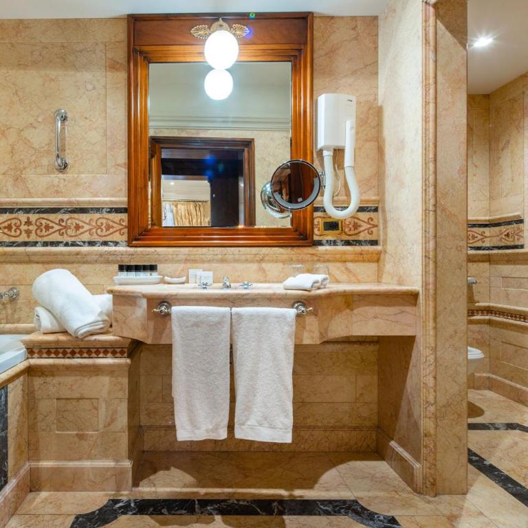 Bellevue Luxury Rooms - San Marco Luxury - Camera Matrimoniale Deluxe - 7