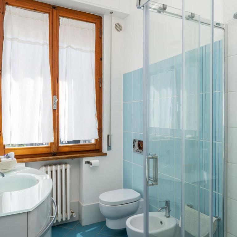 Casamia Tuscan Oasis 4Br Panoramic Penthouse Hot Tub & Easy Parking - Four-Bedroom Penthouse Apartment - 22