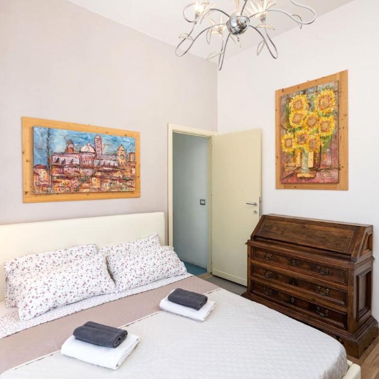 Casamia Tuscan Oasis 4Br Panoramic Penthouse Hot Tub & Easy Parking - Four-Bedroom Penthouse Apartment - 20