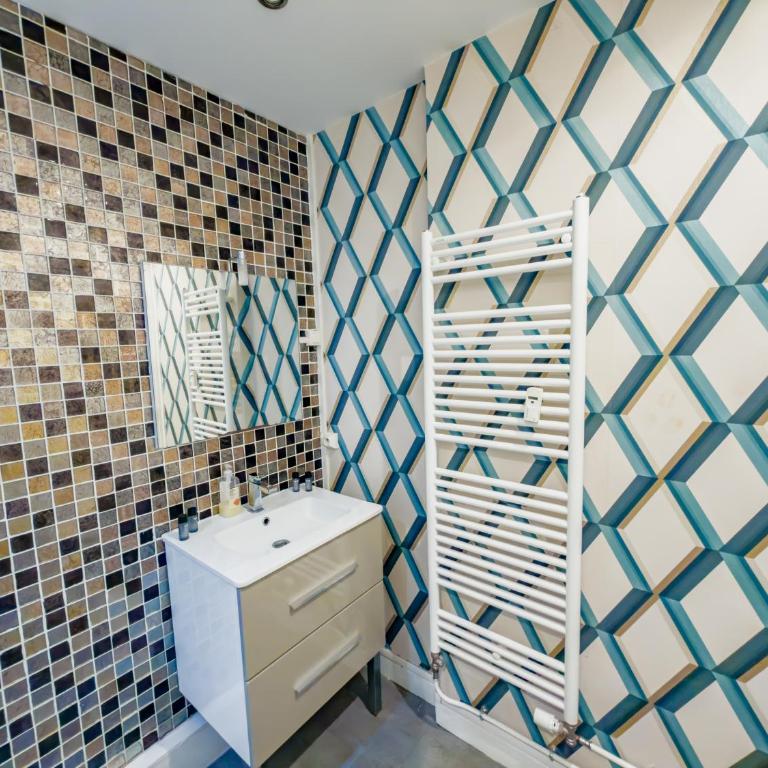 Spacieux T3 moderne avec balcon 6 pers, hyper centre Clermont - Apartamento de 2 dormitorios - 14