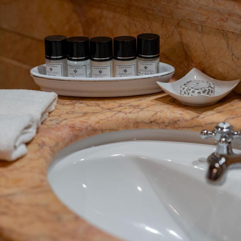 Bellevue Luxury Rooms - San Marco Luxury - Camera Matrimoniale Deluxe - 11