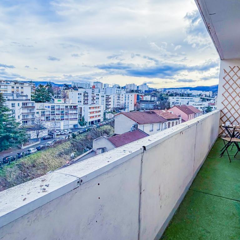Splendide T4 avec balcon - Appartement 3 Chambres Premium avec Balcon - 27