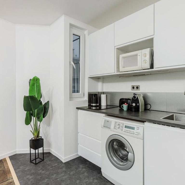 Tres Bel appartement 6P plein coeur du 18eme - Appartement 3 Chambres - 2