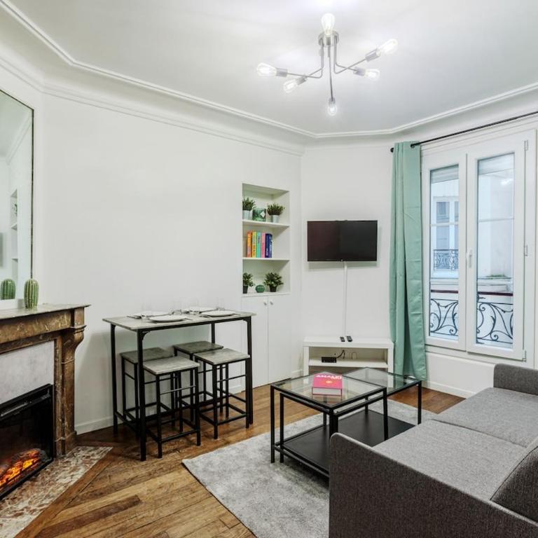 Tres Bel appartement 6P plein coeur du 18eme - Appartement 3 Chambres - 9