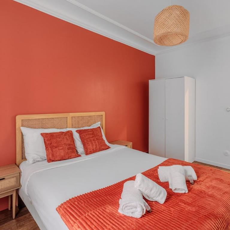 Tres Bel appartement 6P plein coeur du 18eme - Appartement 3 Chambres - 10