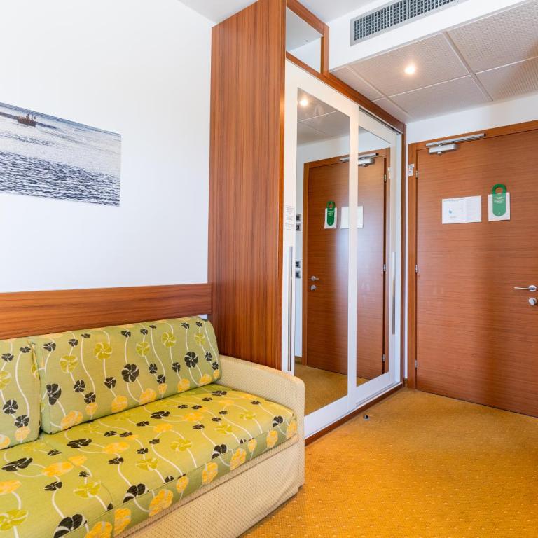 Hotel Maregolf - Camera Familiare con 1 Letto Supplementare (2 Adulti + 1 Bambino) - 5