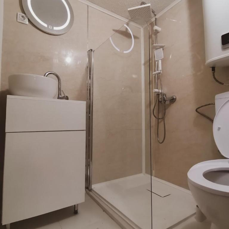 Glamping Home A Home Under the Stars - The Dome - Kuća sa 1 Spavaćom Sobom - 6