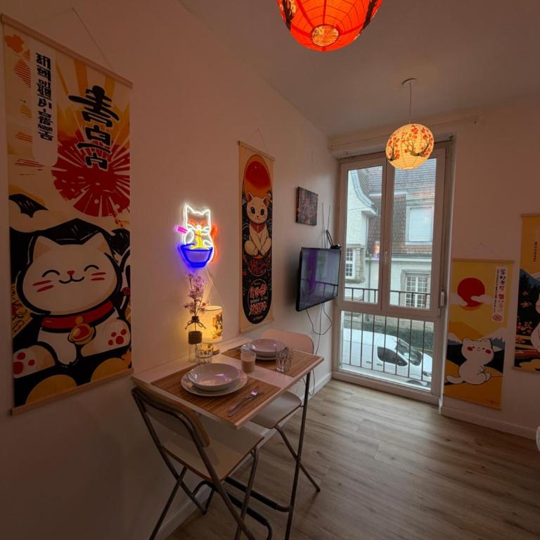 Le 10 - Studio Tokyo, tout équipé Mulhouse centre - stationnement gratuit - Apartment mit 1 Schlafzimmer - 10