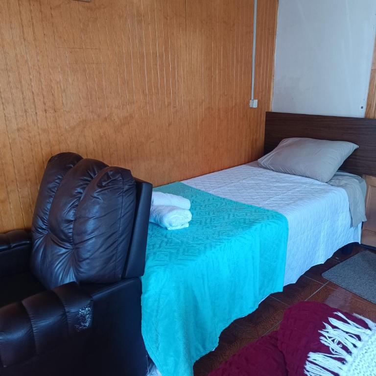 Cabaña Villa Mañihuales - Three-Bedroom House - 12