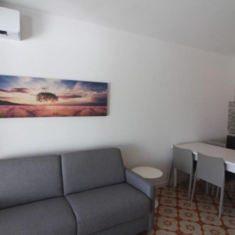 Modern studio by the beach - Monolocale - 2