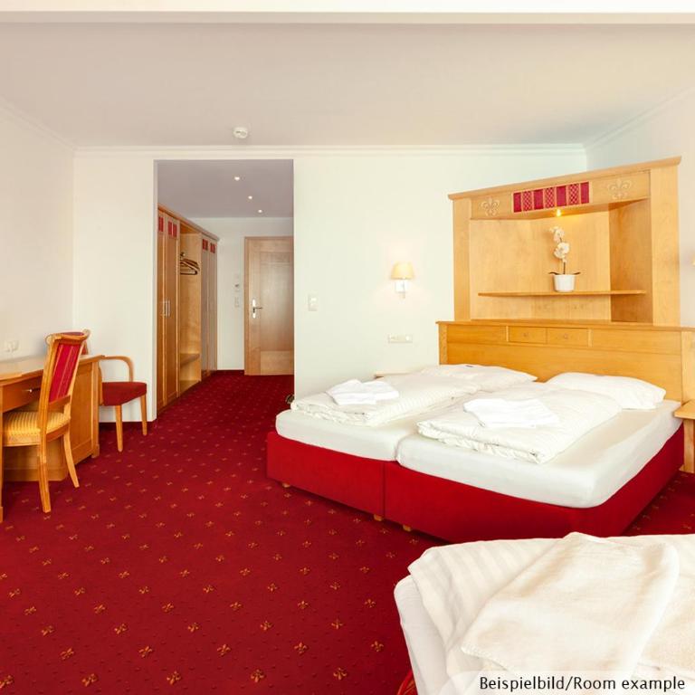 Sporthotel Christophorus - Doppelzimmer mit Balkon - 4