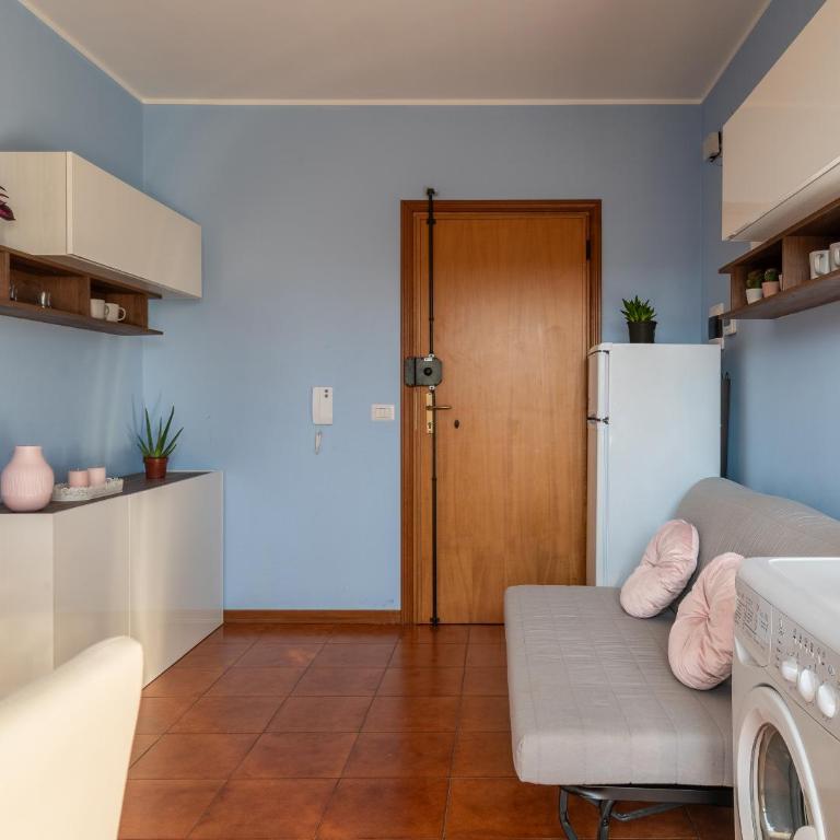 Your Family Beach Apartment Rimini - Il Lupo Affitta - One-Bedroom Apartment with Balcony - 6